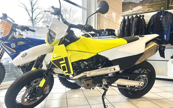 Neufahrzeug Husqvarna 701 Supermoto - Bild 1