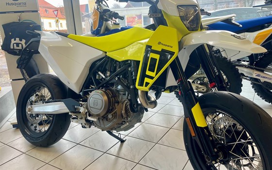 Neufahrzeug Husqvarna 701 Supermoto - Bild 3
