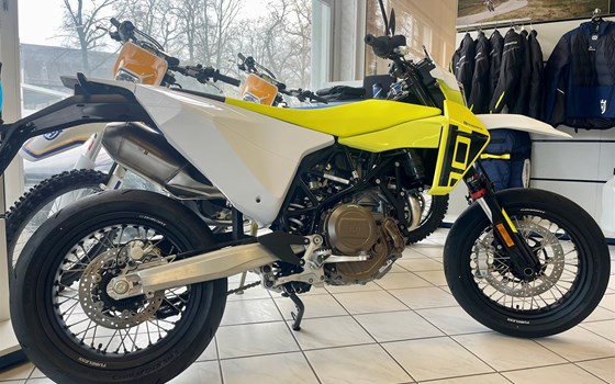 Neufahrzeug Husqvarna 701 Supermoto - Bild 4