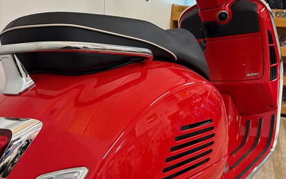 Neufahrzeug Vespa GTS 125 Super - Bild 5