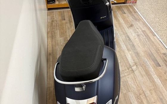 Neufahrzeug Vespa GTS 125 Super Tech - Bild 9