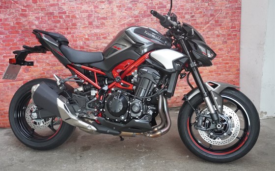 Gebrauchtmotorrad Kawasaki Z900 - Bild 1