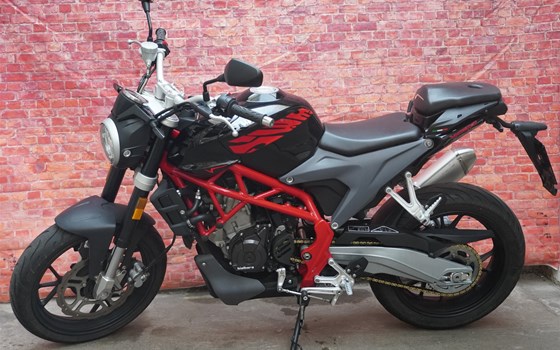 Gebrauchtmotorrad SWM Varez 125 - Bild 5