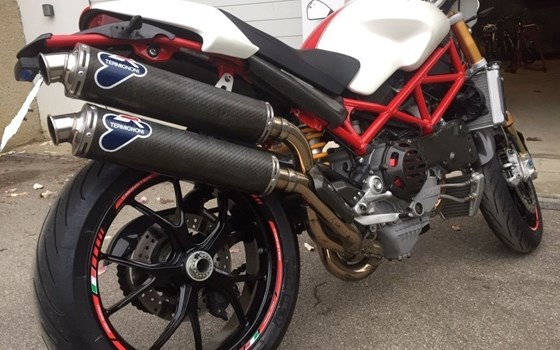 Gebrauchtmotorrad Ducati Monster S4R - Bild 2