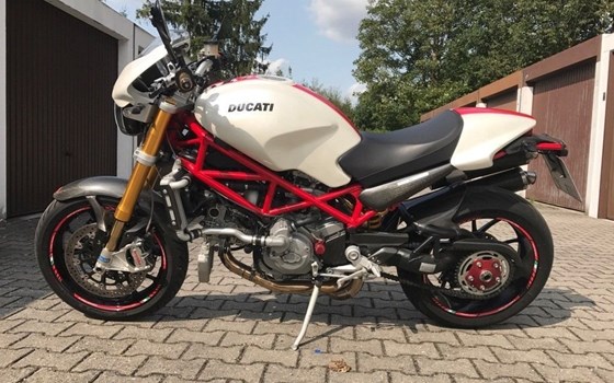 Gebrauchtmotorrad Ducati Monster S4R - Bild 8