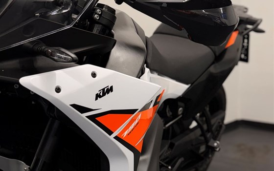 Gebrauchtmotorrad KTM 790 Adventure - Bild 3