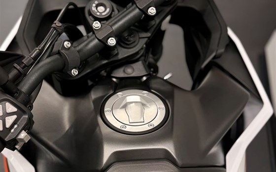 Gebrauchtmotorrad KTM 790 Adventure - Bild 5