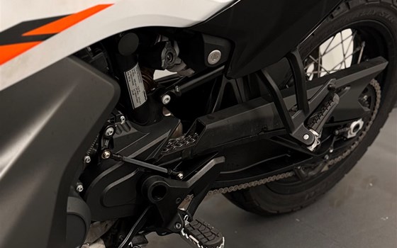 Gebrauchtmotorrad KTM 790 Adventure - Bild 4