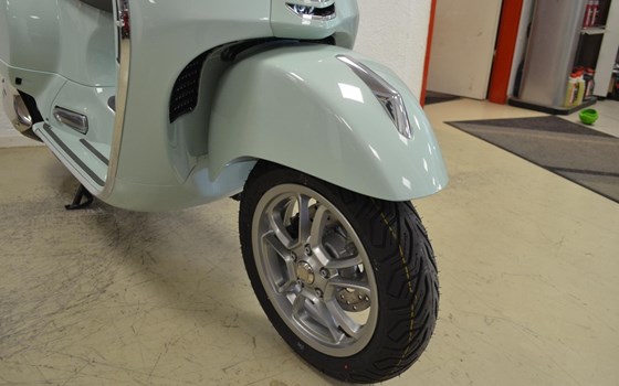 Neufahrzeug Vespa GTS 310 - Bild 16