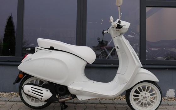 Neufahrzeug Vespa Sprint 50 - Bild 1