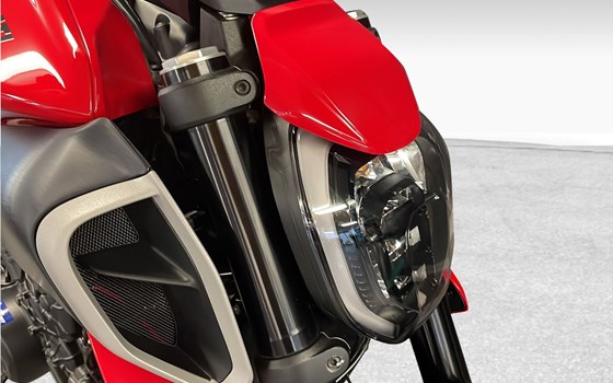 Motorrad Occasion Ducati Diavel V4 RS - Bild 5