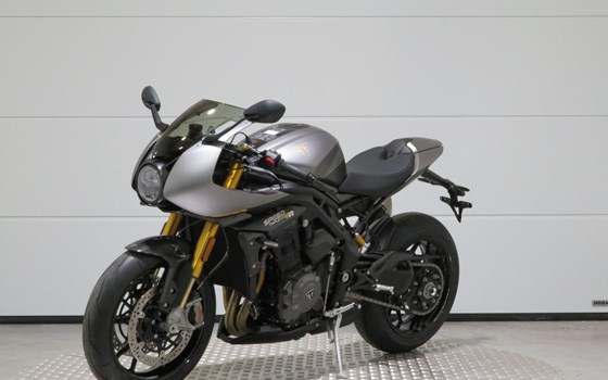 Gebrauchtmotorrad Triumph Speed Triple 1200 RR Breitling Limited Edition - Bild 3