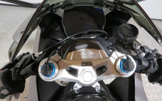 Gebrauchtmotorrad Triumph Speed Triple 1200 RR Breitling Limited Edition - Bild 9