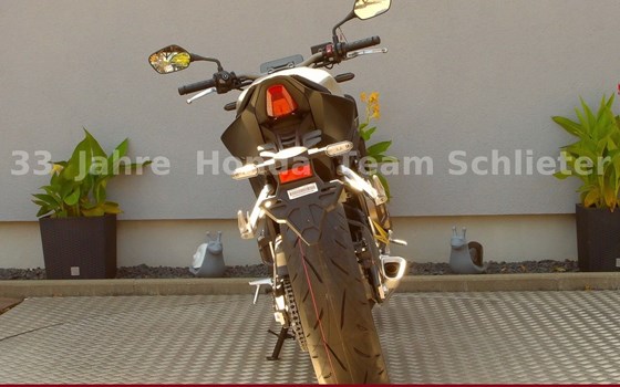 Neufahrzeug Honda CB650R E-Clutch - Bild 7