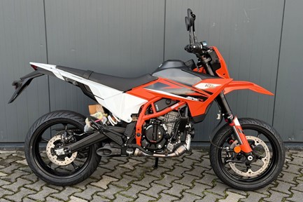 KTM 125 SMC R