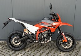 Neumotorrad KTM 125 SMC R
