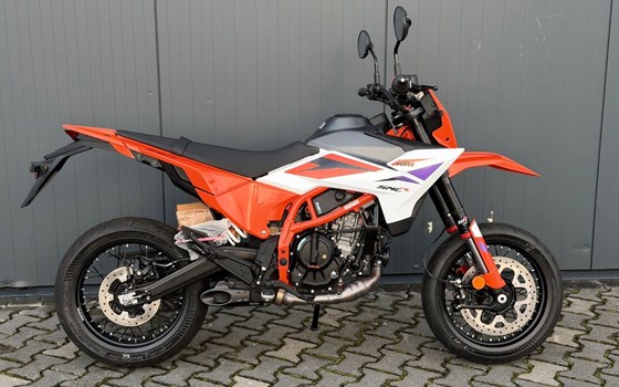Neufahrzeug KTM 390 SMC R - Bild 1