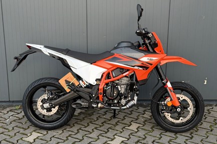 KTM 125 SMC R
