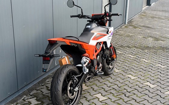 Neufahrzeug KTM 390 SMC R - Bild 2