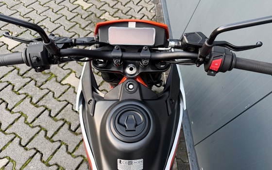 Neufahrzeug KTM 390 SMC R - Bild 4