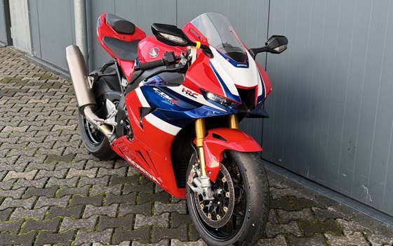 Gebrauchtmotorrad Honda CBR1000RR-R Fireblade SP - Bild 3