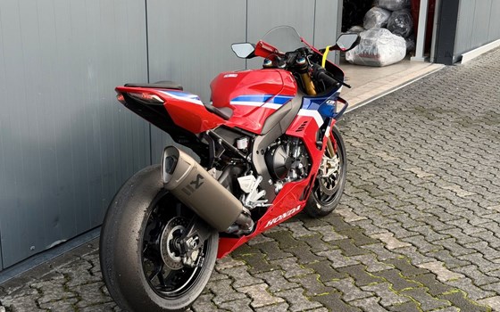 Gebrauchtmotorrad Honda CBR1000RR-R Fireblade SP - Bild 2