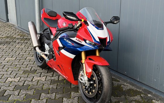 Gebrauchtmotorrad Honda CBR1000RR-R Fireblade SP - Bild 3