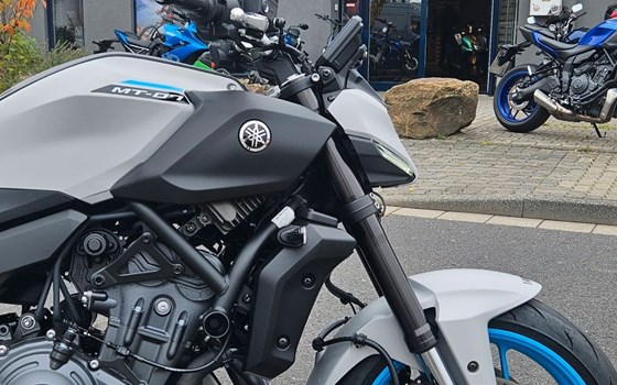 Gebrauchtmotorrad Yamaha MT-07 - Bild 3