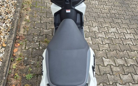 Neufahrzeug Suzuki Avenis 125 - Bild 5