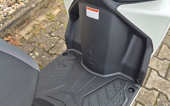 Neufahrzeug Suzuki Avenis 125 - Bild 6