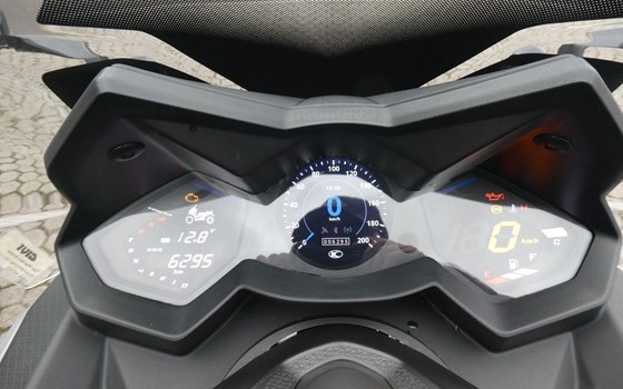 Gebrauchtmotorrad Kymco AK 550i ABS - Bild 9