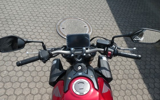 Neufahrzeug Honda CB650R E-Clutch - Bild 10