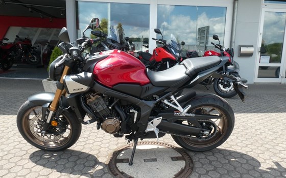 Neufahrzeug Honda CB650R E-Clutch - Bild 2