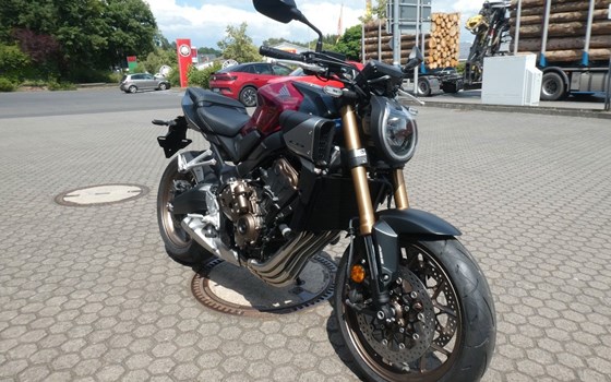 Neufahrzeug Honda CB650R E-Clutch - Bild 5