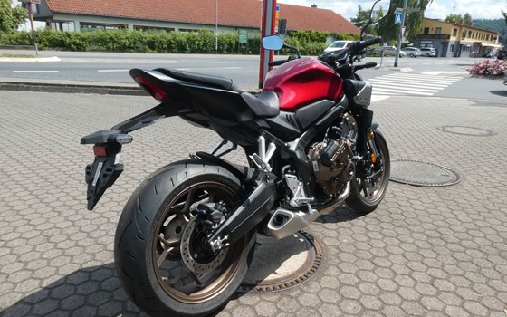 Neufahrzeug Honda CB650R E-Clutch - Bild 6