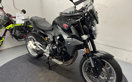 Gebrauchtmotorrad BMW F 900 R - Bild 8