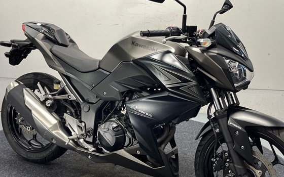 Gebrauchtmotorrad Kawasaki Z 300 - Bild 2