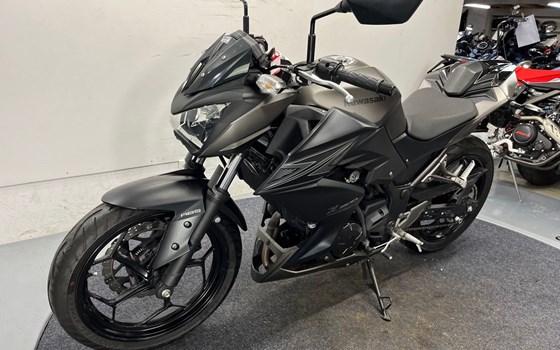 Gebrauchtmotorrad Kawasaki Z 300 - Bild 6