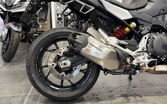 Gebrauchtmotorrad BMW F 900 R - Bild 8