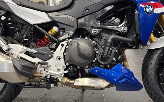 Gebrauchtmotorrad BMW F 900 R - Bild 9