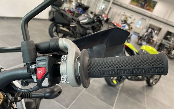 Gebrauchtmotorrad Triumph TF 450-E - Bild 12