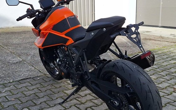 Gebrauchtmotorrad KTM 990 Duke - Bild 4