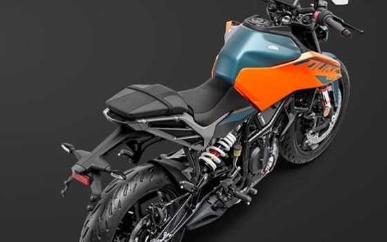 Neufahrzeug KTM 125 Duke - Bild 2