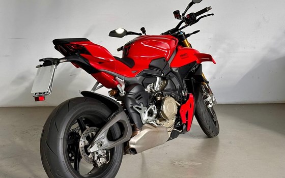 Gebrauchtmotorrad Ducati Streetfighter V4 S - Bild 3