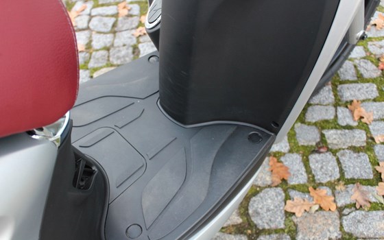 Gebrauchtmotorrad Kymco New People S 125i ABS - Bild 11