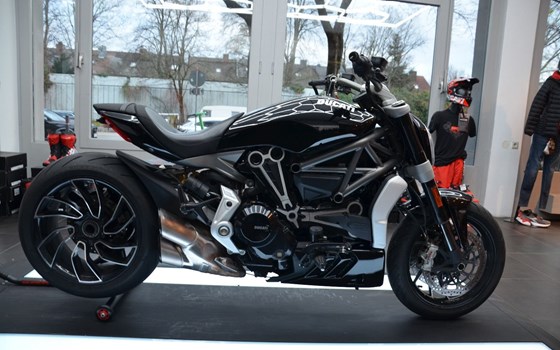 Gebrauchtmotorrad Ducati XDiavel S - Bild 1