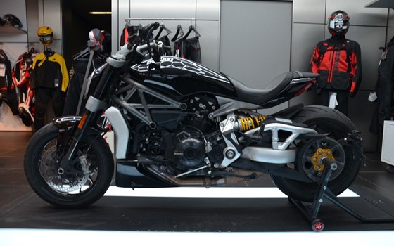Gebrauchtmotorrad Ducati XDiavel S - Bild 1