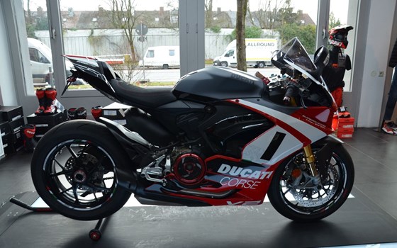 Gebrauchtmotorrad Ducati Panigale V2 Superquadro Final Edition - Bild 2