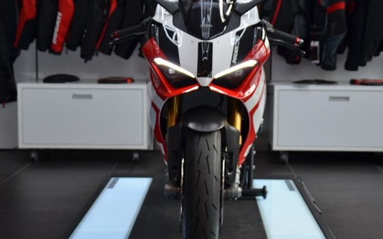 Gebrauchtmotorrad Ducati Panigale V2 Superquadro Final Edition - Bild 3