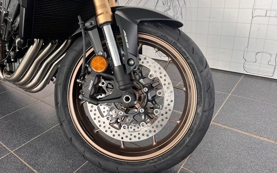 Gebrauchtmotorrad Honda CB650R E-Clutch - Bild 6